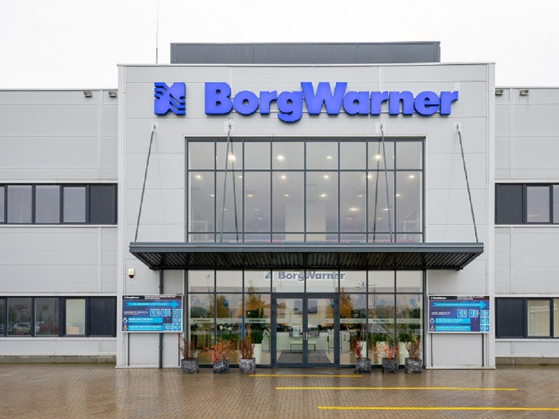 Fotografia da fachada da empresa BorgWarner