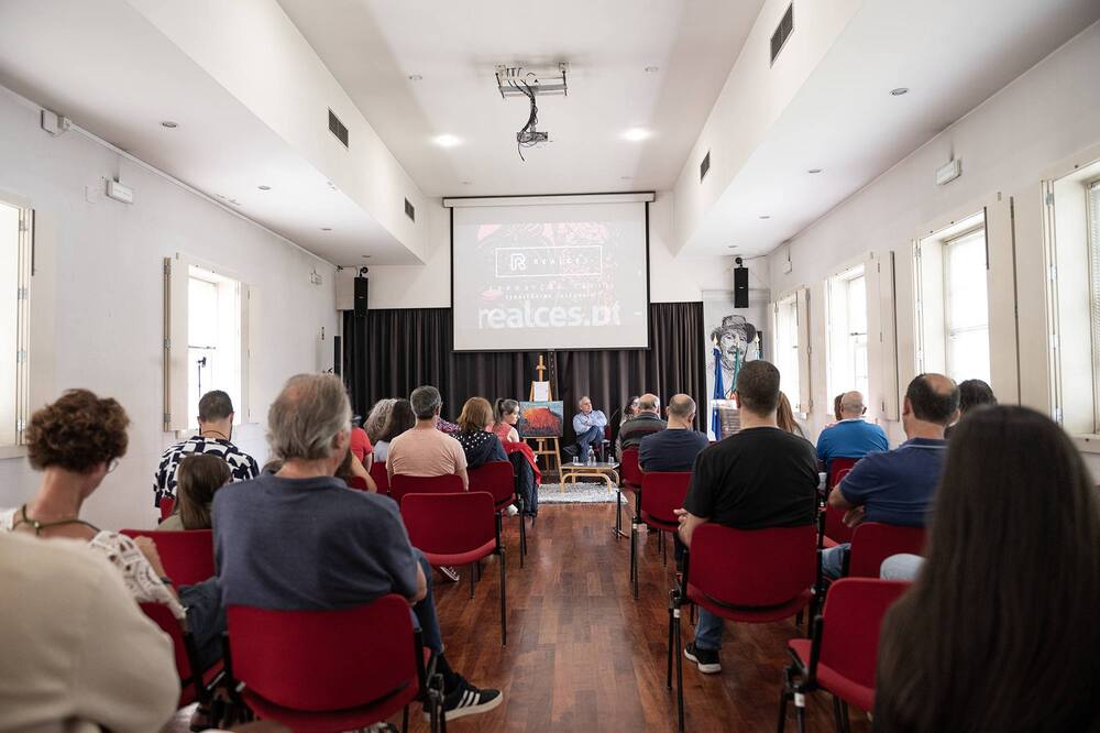 Leia mais sobre Biblioteca Municipal de Guimarães acolhe exposição tátil «Territórios Culturais»