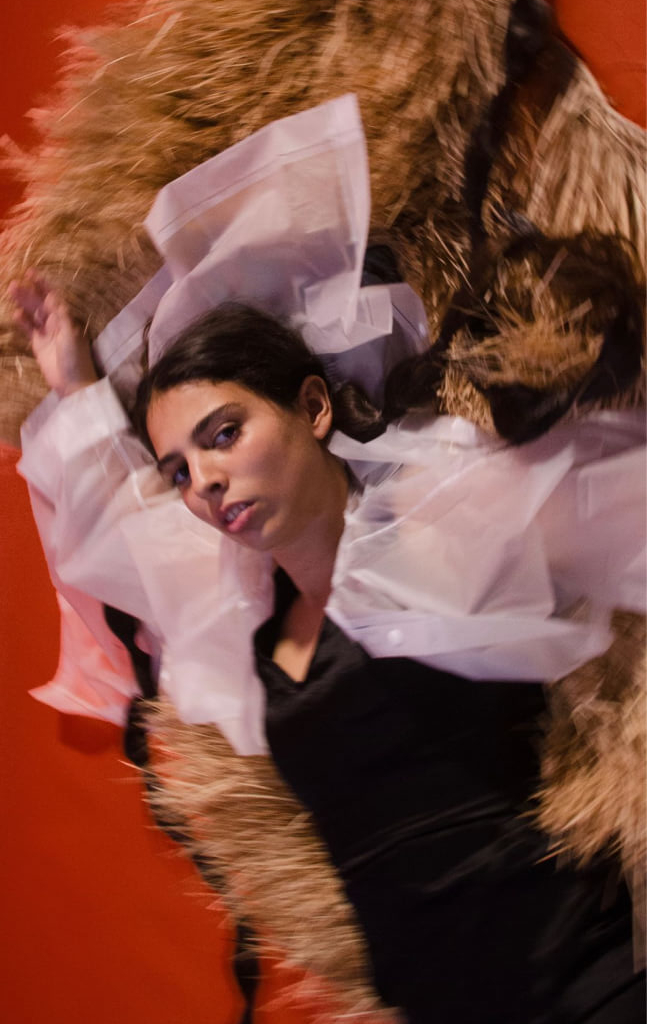 Fotografia da artista Ana Lua Caiano